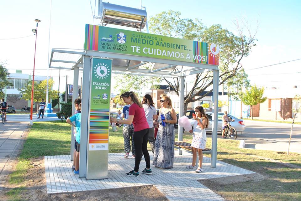 La Francia:  Se inauguró la Estación solar en la Plaza San Martin