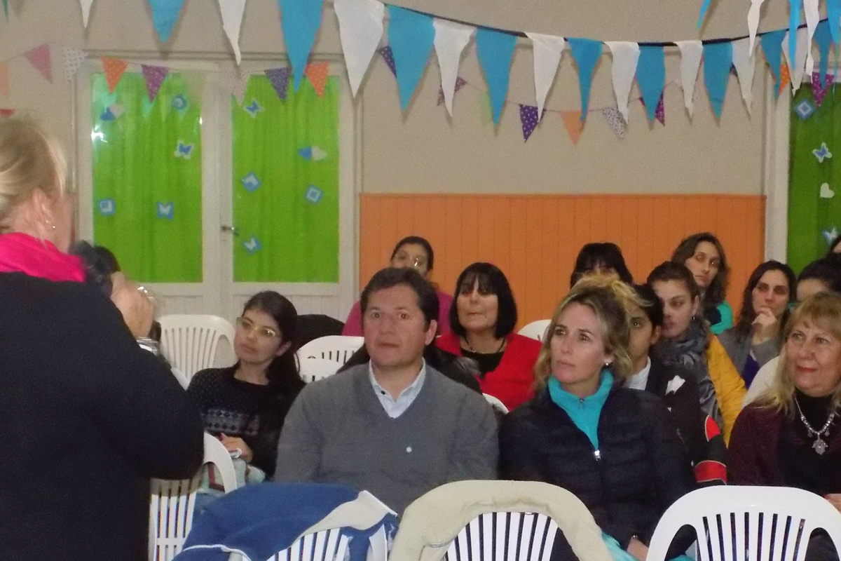 ARROYITO: CAPACITACIÓN PARA DOCENTES/FORMADORES DE LA PRIMERA INFANCIA