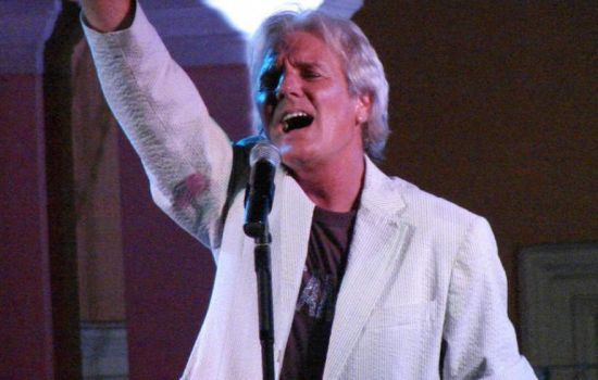 Suardi: Sergio Denis en los festejos del Día de la Madre