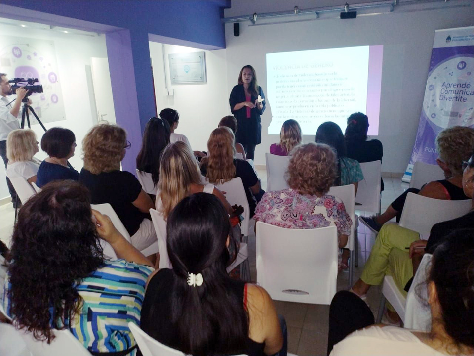 Arroyito: Consejo de la Mujer realizó taller de Prevención y Sensibilización