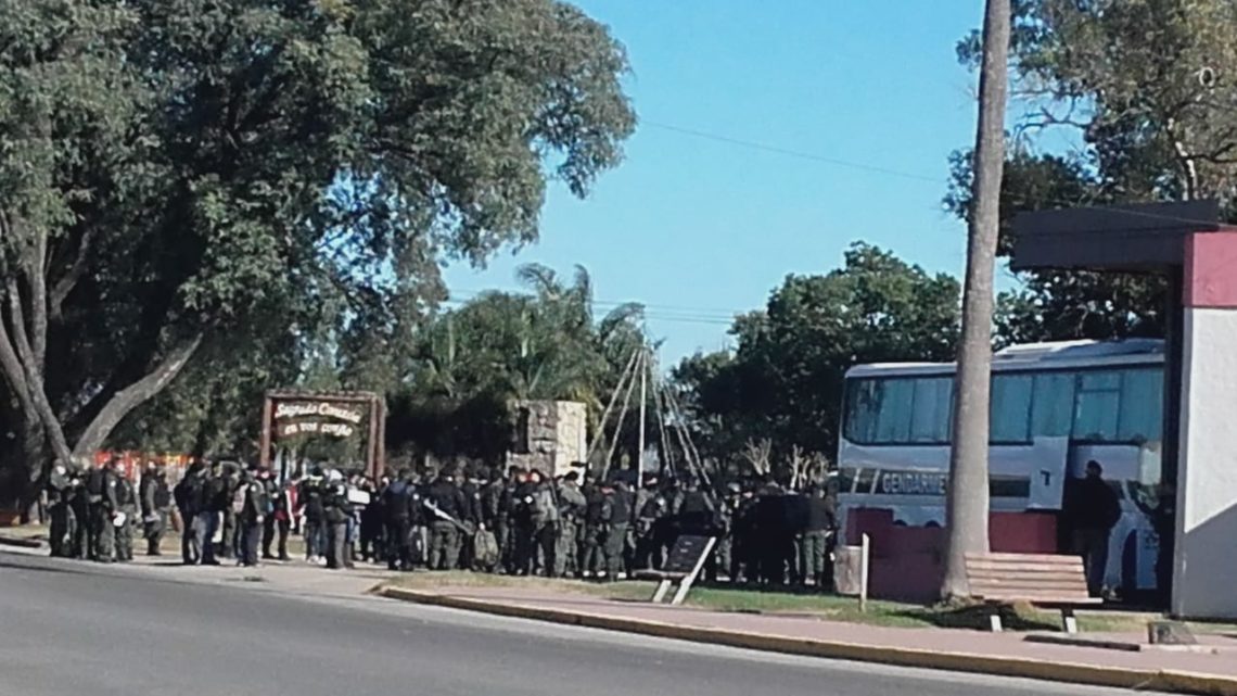 ALTOS DE CHIPIÓN: GENDARMERÍA REALIZA ALLANAMIENTOS POR EL CASO DE LA MUTUAL LOCAL ALTOS DE CHIPIÓN: GENDARMERÍA REALIZA ALLANAMIENTOS POR EL CASO DE LA MUTUAL LOCAL