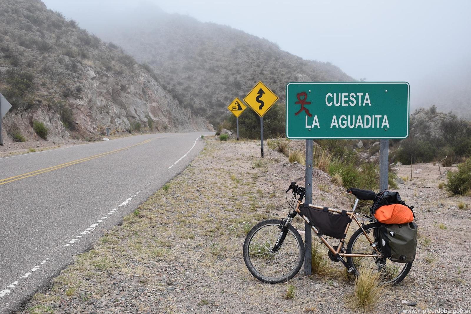 TRASLASIERRA: HACÍAN UNA FIESTA DE CUMPLEAÑOS EN PLENO BROTE DE CORONAVIRUS