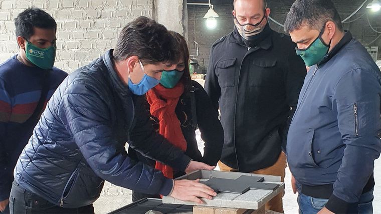 REGIÓN: BLANGINO FABRICARÁ MOSAICOS CON VIDRIO RECICLADO EN LA PARA
