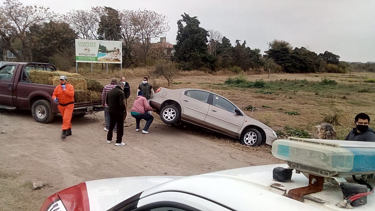 MIRAMAR: ACCIDENTE EN EL INGRESO A LA LOCALIDAD