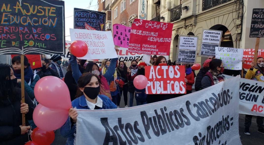 CÓRDOBA: DOCENTES SUPLENTES RECLAMAN QUE SE OCUPEN LAS VACANTES CÓRDOBA: DOCENTES SUPLENTES RECLAMAN QUE SE OCUPEN LAS VACANTES