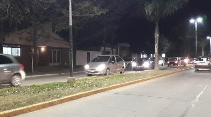 CORONAVIRUS: BOCINAZO PIDIENDO POR LAS REUNIONES FAMILIARES EN BRINKMANN