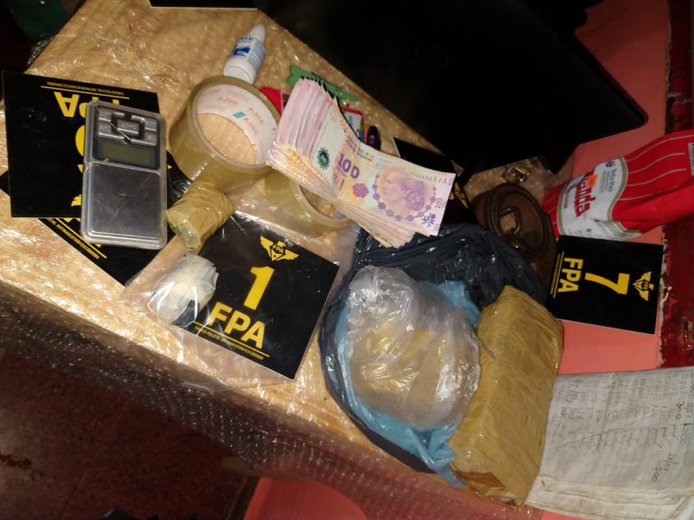 PROVINCIALES: UN PROFESOR DE HISTÓRIA DETENIDO POR COMERCIALIZAR DROGA PROVINCIALES: UN PROFESOR DE HISTÓRIA DETENIDO POR COMERCIALIZAR DROGA