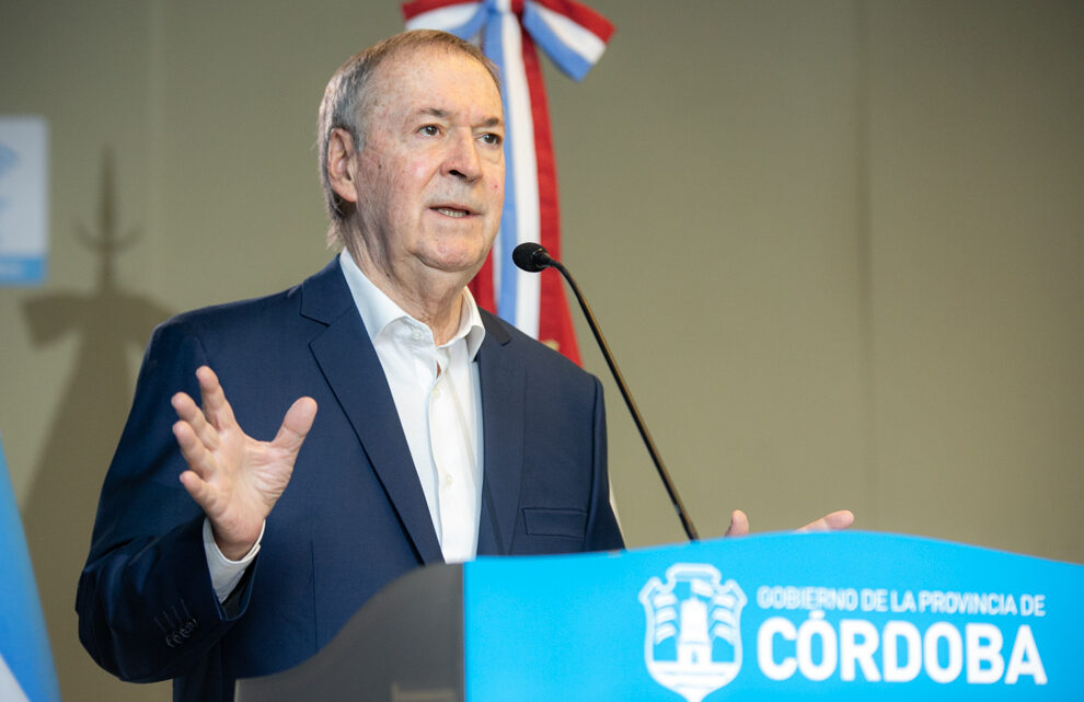 Schiaretti aislado por contacto estrecho con un positivo de covid