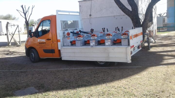 ARROYITO: MUNICIPALIDAD INCORPORÓ EQUIPO PARA DESMALEZAR