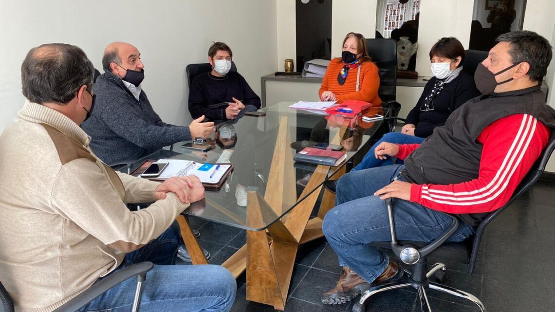 BALNEARIA: REUNIÓN CON LA COOPERADORA Y MEJORAS EN EL HOSPITAL SAN JOSÉ BALNEARIA: REUNIÓN CON LA COOPERADORA Y MEJORAS EN EL HOSPITAL SAN JOSÉ