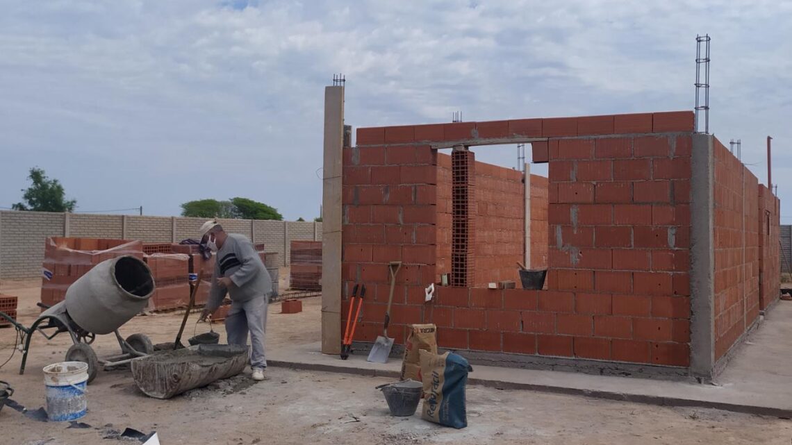 ALTOS DE CHIPIÓN: AVANCES EN VIVIENDAS Y SALUD ALTOS DE CHIPIÓN: AVANCES EN VIVIENDAS Y SALUD