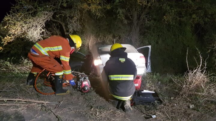 BALNEARIA: JÓVEN SE ACCIDENTÓ AL PERDER EL CONTROL DE SU AUTO EN UN CAMINO RURAL