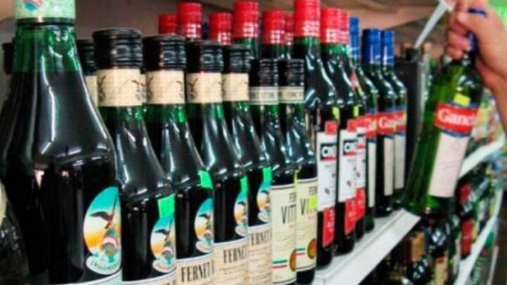 ARROYITO: PROHIBEN LA VENTA DE BEBIDAS ALCOHOLICAS PARA LLEVAR DESPUÉS DE LAS 20 HORAS