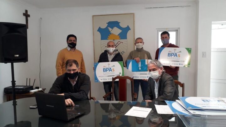 BALNEARIA: ENTREGARON CERTIFICADOS DE BUENAS PRÁCTICAS AGROPECUARIAS