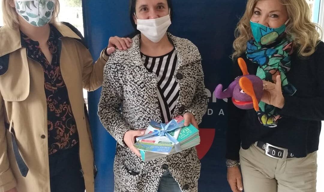 RÍO PRIMERO: MUNICIPALIDAD CONTINÚA ENTREGANDO LIBROS EN LAS ESCUELAS