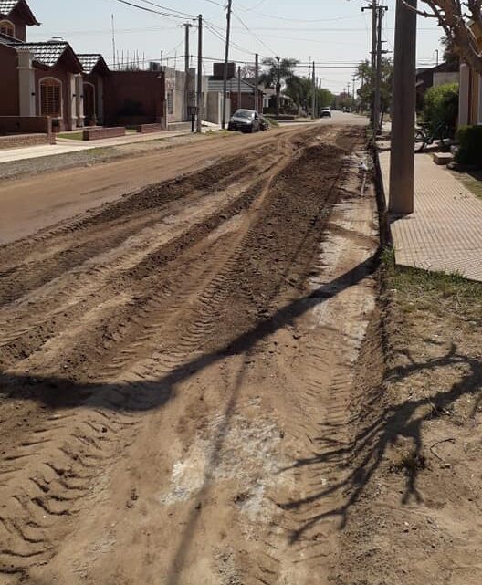 VILLA SANTA ROSA: INICIARON OBRAS DEL PLAN DE CORDON CUNETA Y VADOS VILLA SANTA ROSA: INICIARON OBRAS DEL PLAN DE CORDON CUNETA Y VADOS