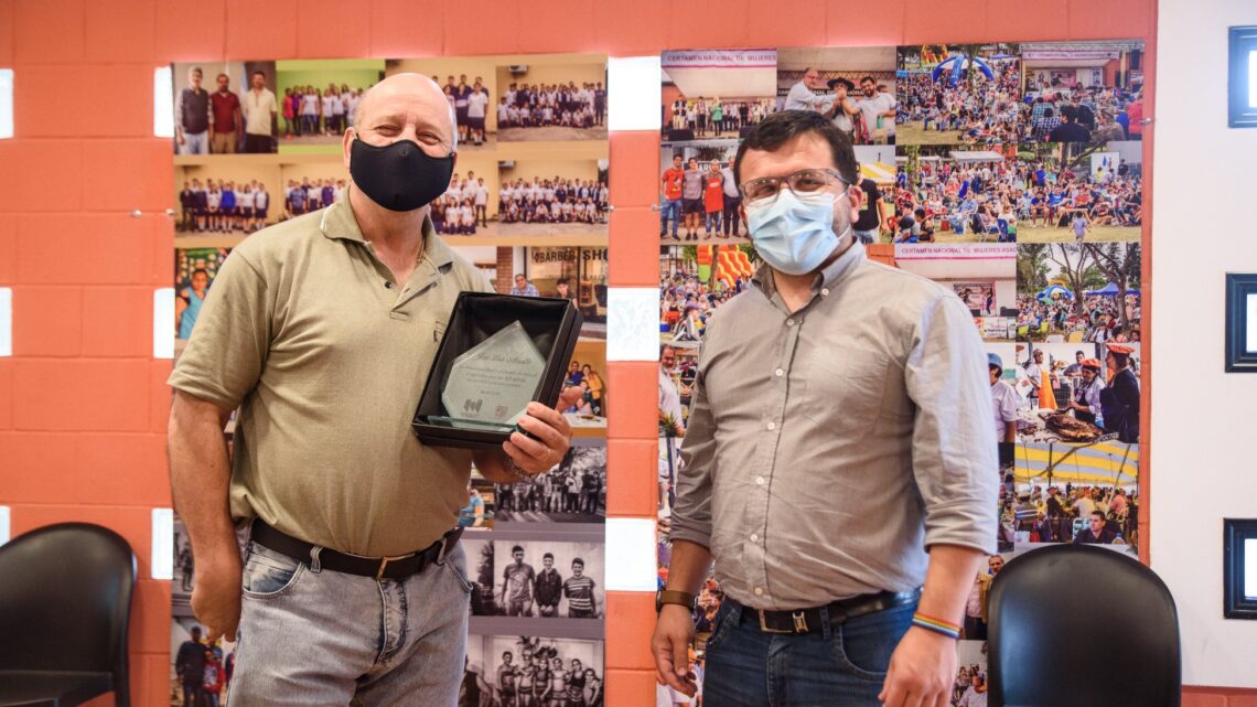 MARULL: RECONOCIMIENTO A JOSÉ LUIS “CACHO” ABRATTE MARULL: RECONOCIMIENTO A JOSÉ LUIS “CACHO” ABRATTE