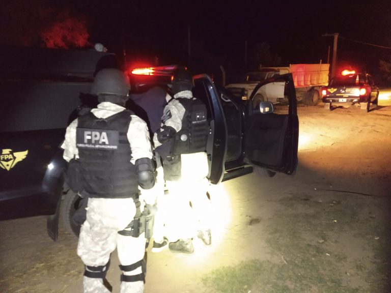 ARROYITO: FPA SECUESTRA COCAINA Y DETIENE A DOS PERSONAS