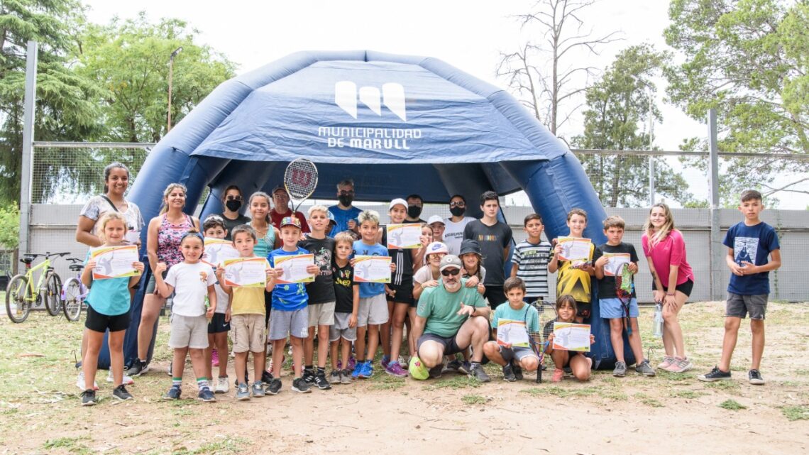 MARULL CIERRE ANUAL DE LA ESCUELA DE TENIS Y TORNEO DE VOLEY