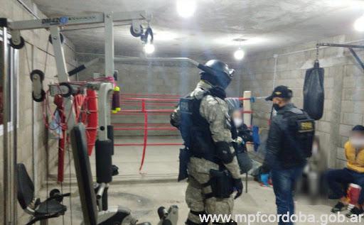 BOXEADORES DE VILLA SANTA ROSA A JUICIO POR VENDER DROGAS EN SU ESCUELA BOXEADORES DE VILLA SANTA ROSA A JUICIO POR VENDER DROGAS EN SU ESCUELA