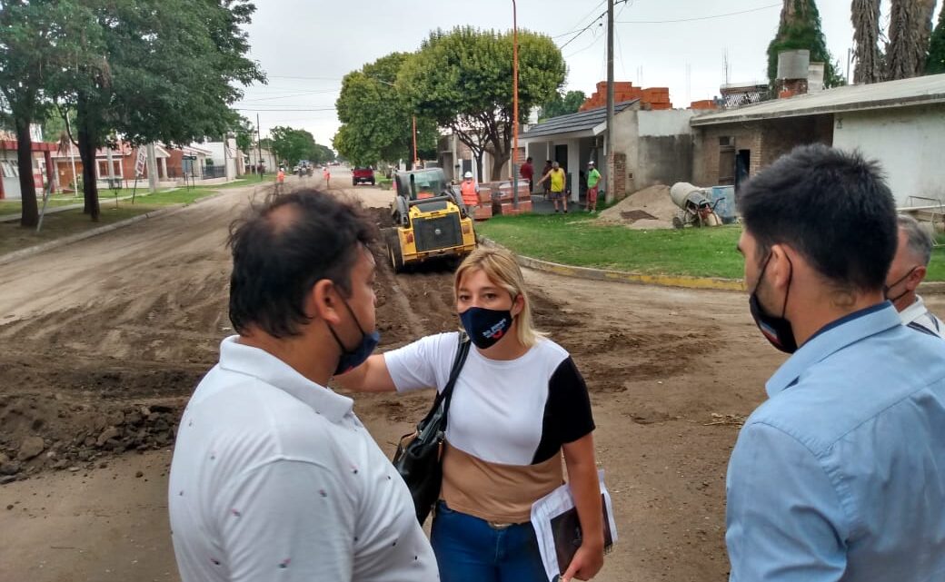 RÍO PRIMERO: LA INTENDENTA CRAVERO DIO POR INICIADA LA OBRA DE PAVIMENTO RÍO PRIMERO: LA INTENDENTA CRAVERO DIO POR INICIADA LA OBRA DE PAVIMENTO