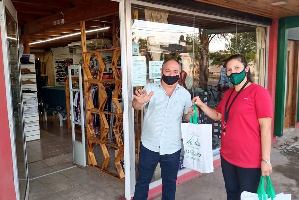 LA PARA: MUNICIPALIDAD “SIEMBRA” CONCIENCIA SUSTENTABLE EN LOS VECINOS LA PARA: MUNICIPALIDAD “SIEMBRA” CONCIENCIA SUSTENTABLE EN LOS VECINOS