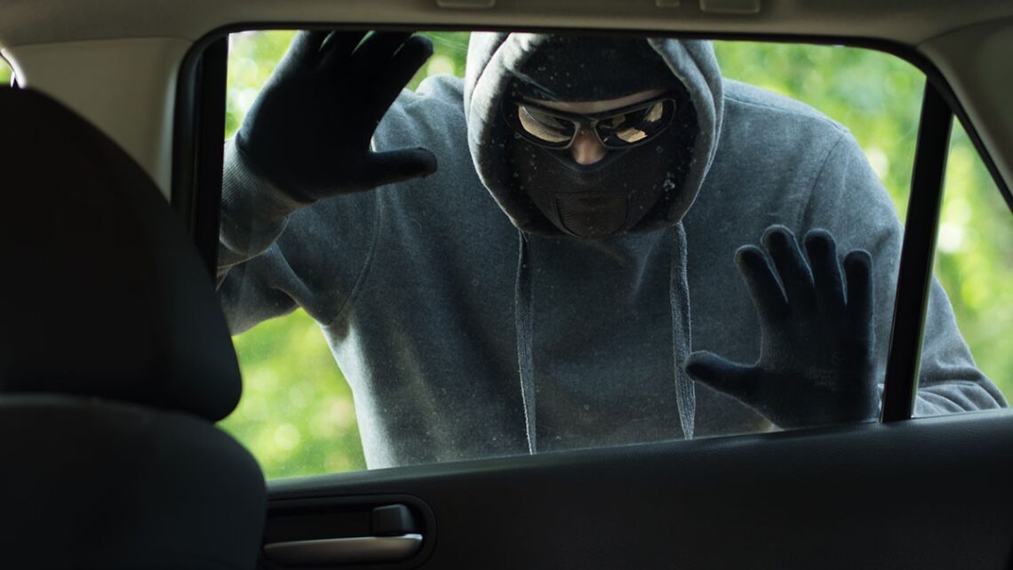 Morteros: Otra vez rompen vidrios de autos y asaltaron a un hombre en la vía pública