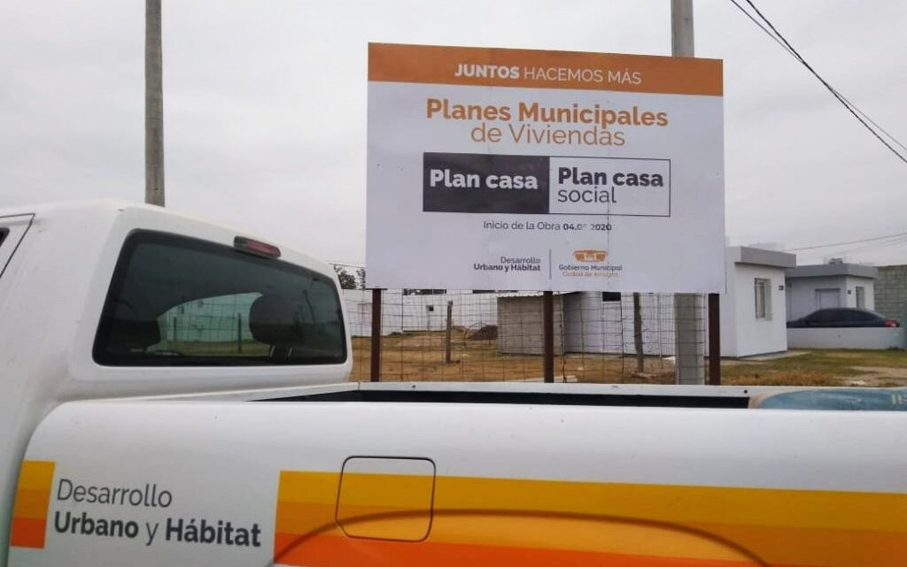 ARROYITO: POR EL CLIMA SE POSTERGÓ LA ENTREGA DE 32 VIVIENDAS