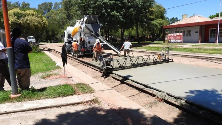 RÍO PRIMERO: LA PAVIMENTACIÓN CONTINÚA CON LA FASE DE HORMIGONADO