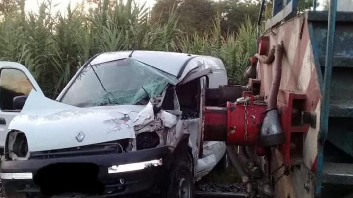 EL TREN “SE LLEVÓ” UN VEHÍCULO EN VILLA DEL ROSARIO