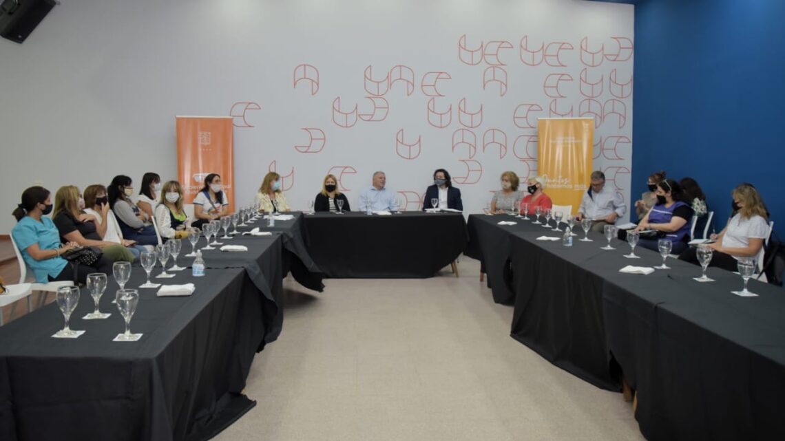 ARROYITO: BENEDETTI SE REUNIÓ CON INSPECTORES Y DIRECTORAS DE ESCUELAS