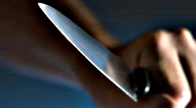 ENCONTRARON A UN JÓVEN HERDIDO DE ARMA BLANCA EN UN CAMINO RURAL