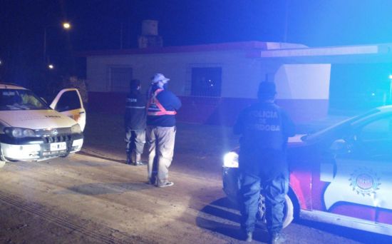 Morteros: rompieron la faja de clausura de un local y festejaron un cumpleaños