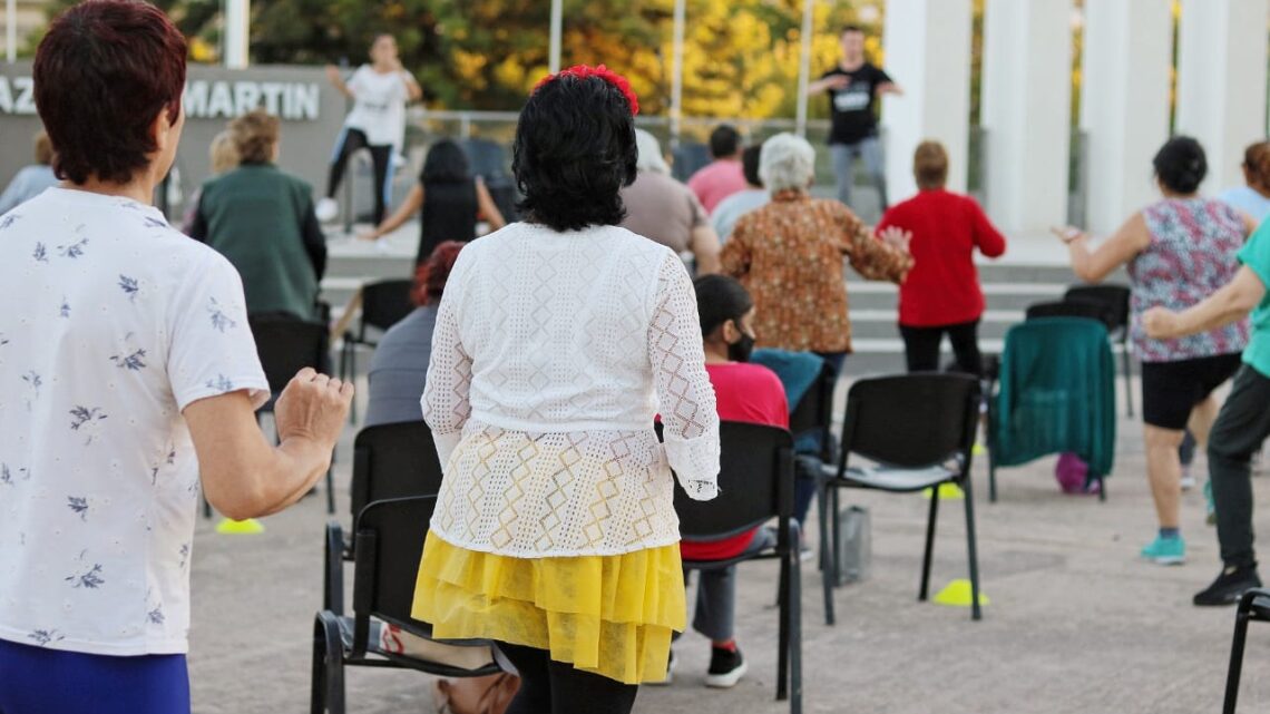 VILLA SANTA ROSA: CULMINÓ EL CICLO VERANO DEL PROGRAMA ADULTOS ACTIVOS