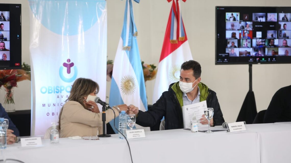 Calvo presidió la entrega de fondos del programa Buenas Practicas Agropecuarias en Obispo Trejo