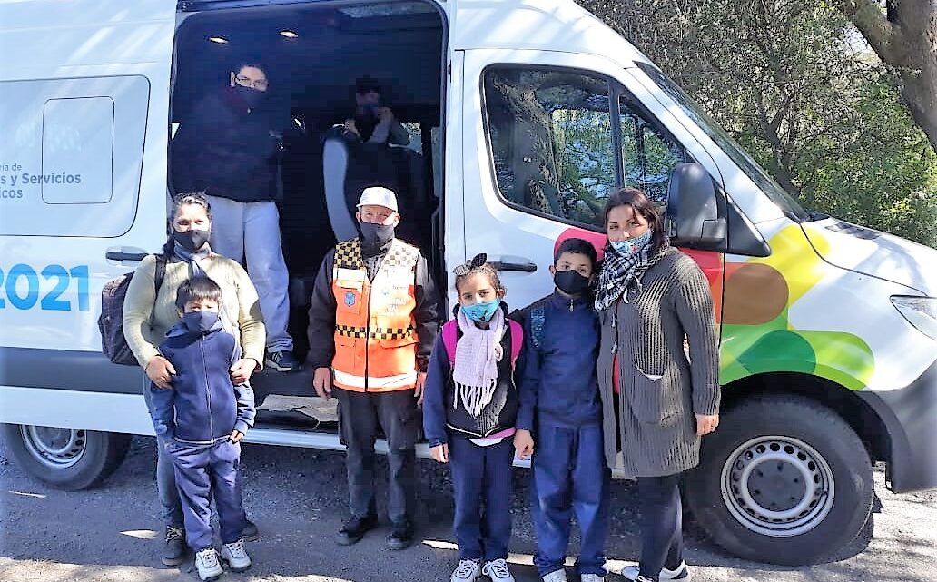 Tránsito: Gustavo, Bianca y Lázaro, tienen transporte escolar