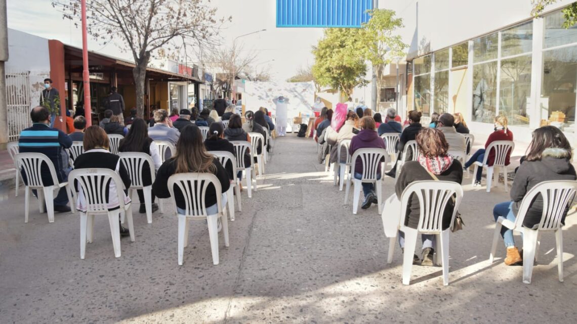 Arroyito: Hicieron testeos a comerciantes y vecinos en el centro de la ciudad con varios positivos