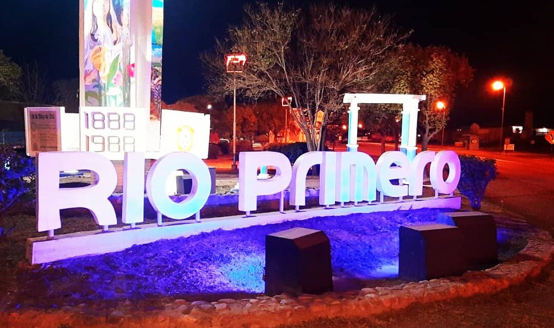 Río Primero se ilumina de azul en la semana de prevención del consumo de drogas