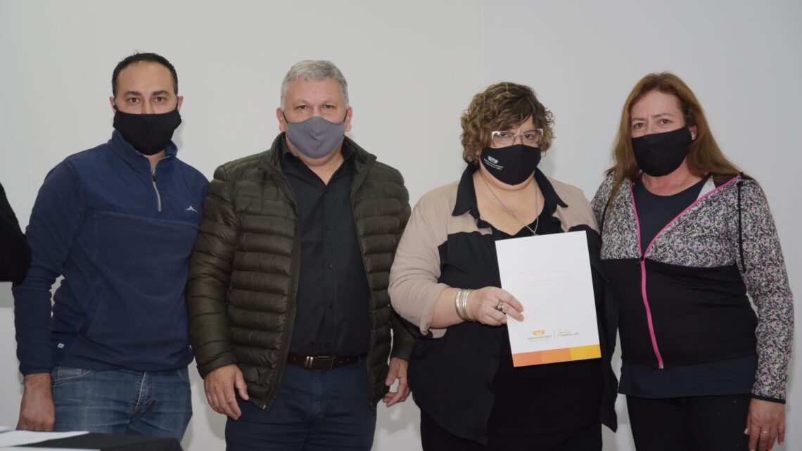 Arroyito: Entregaron las ayudas económicas a comerciantes afectados por la pandemia