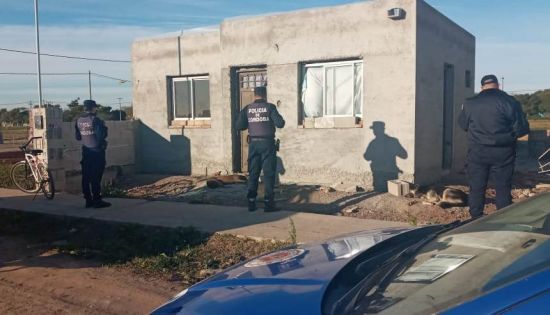 Brinkmann: Desalojan a una mujer con tres hijos que había usurpado una vivienda