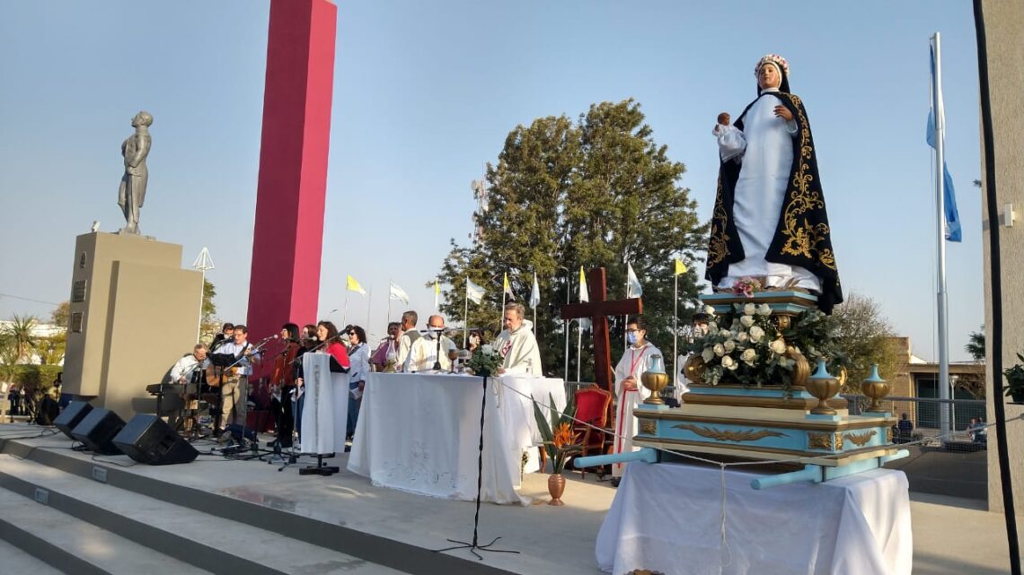 Culminaron los festejos patronales de Villa Santa Rosa en honor a Santa Rosa de Lima