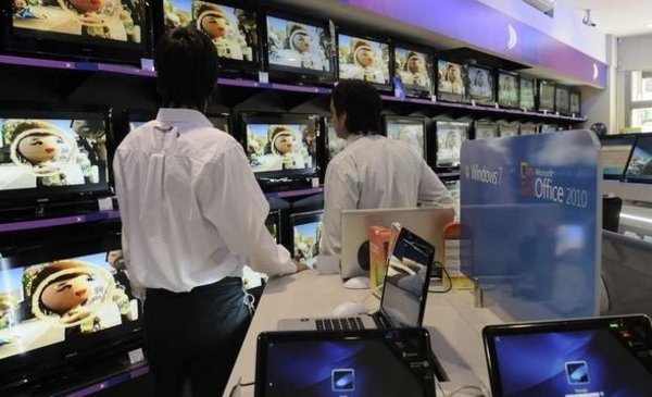 El Gobierno prepara el “Ahora 30” para comprar televisores, celulares y aires acondicionados