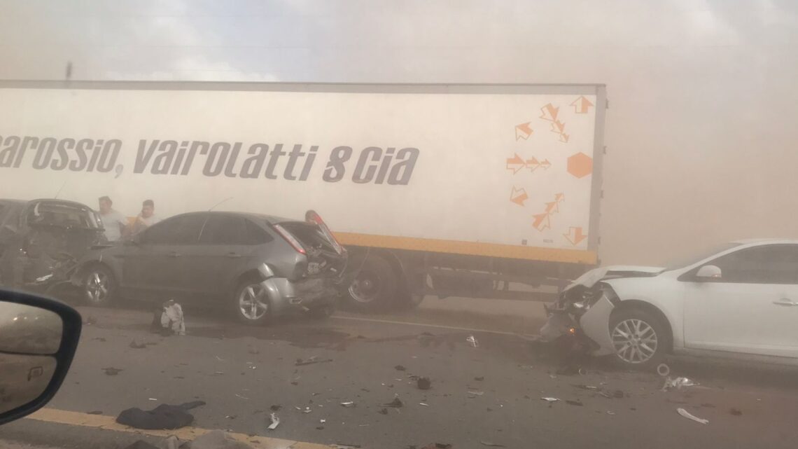 El viento provocó un accidente en cadena en la autovía 19