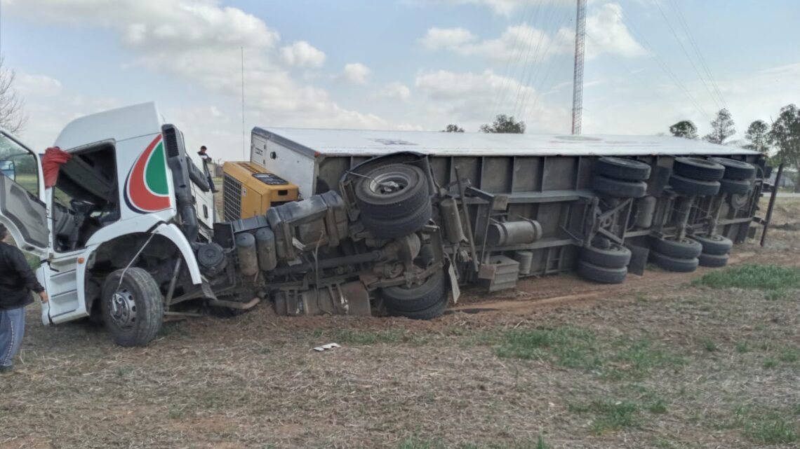 Brinkmann: Se accidentó un camión en la ruta provincial N°1
