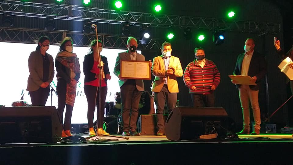 La Para: La plaza central llevará el nombre Profesor Dr. Hugo Luis Pizzi