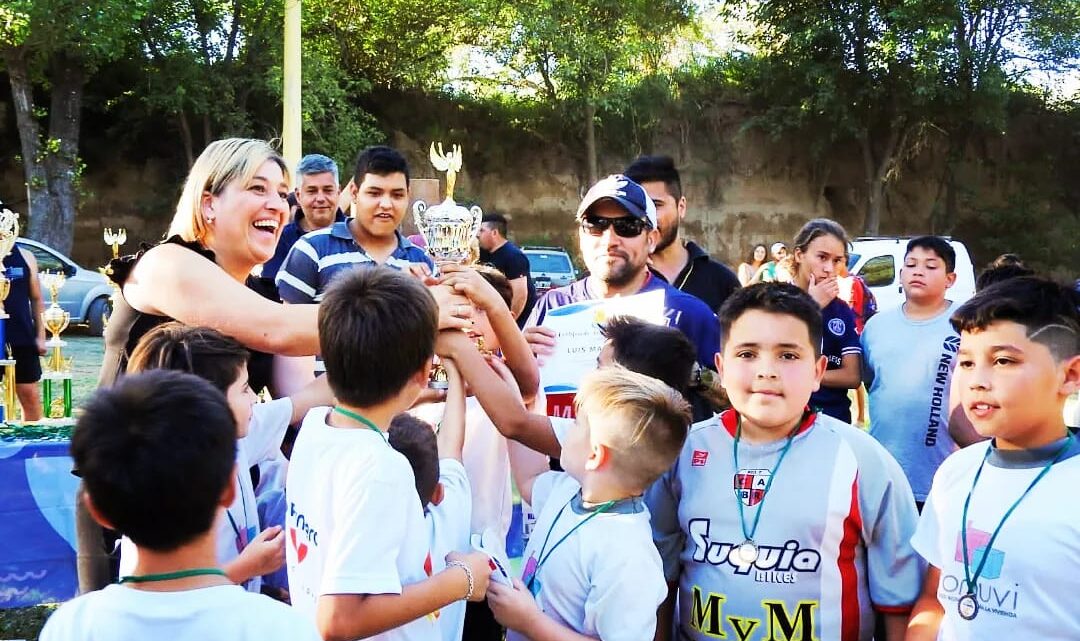 Río Primero: Más de 120 niños participaron del Torneo de Futbol con la Familia