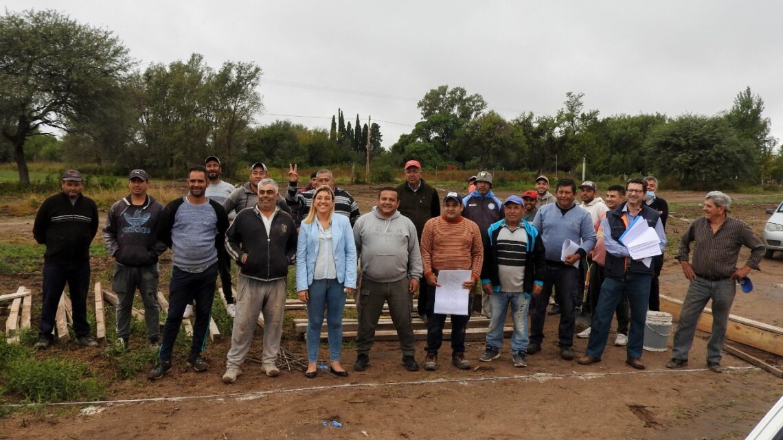 Río Primero: Comenzó la construcción de 43 viviendas