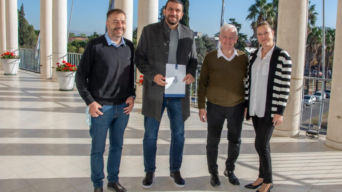 Córdoba: Histórica vinculación entre la AOITA y la UNC para la formación laboral