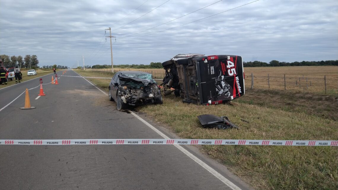 Una mujer fallecida y su acompañante grave por un choque frontal cerca de Diego de Rojas