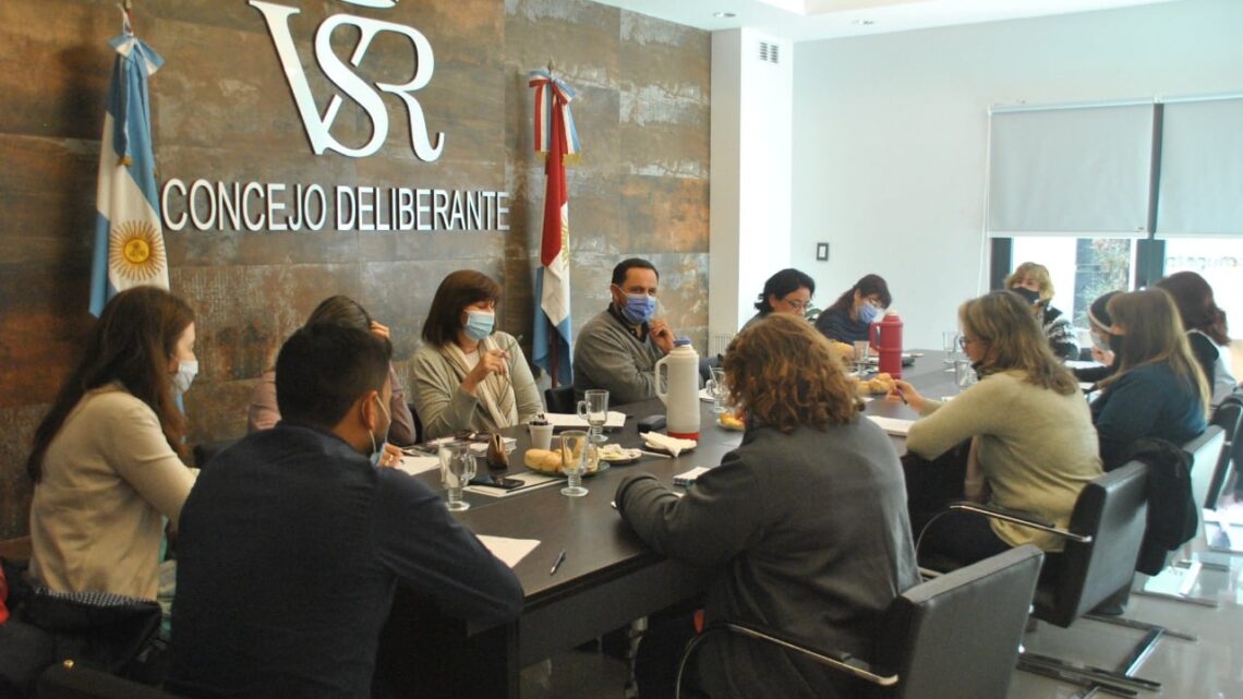 Villa Santa Rosa: Municipio y Escuelas preparan la agenda de actividades para este año